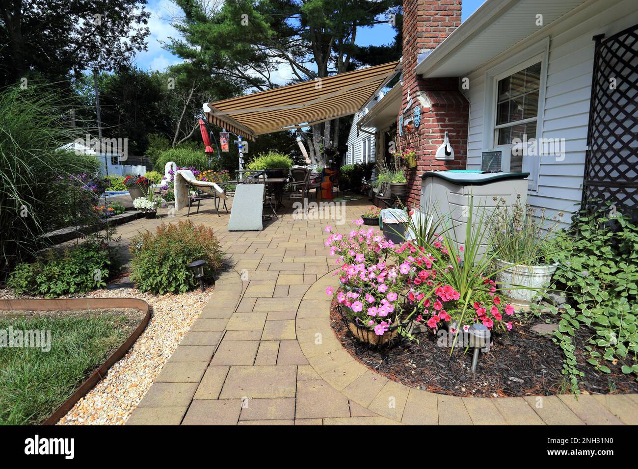 Suburban backyard Long Island New York Stock Photo Alamy