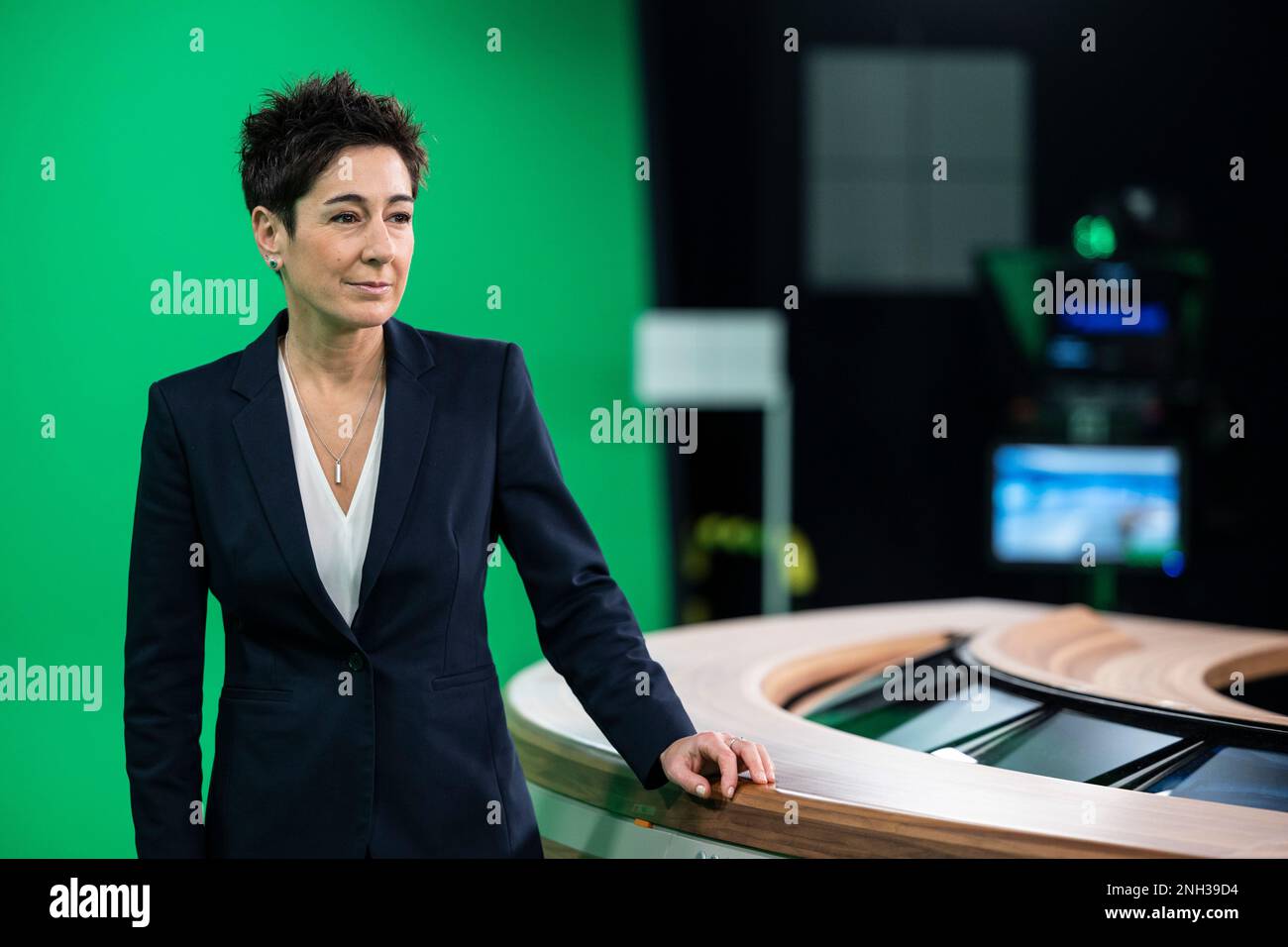 Mainz, Germany. 20th Feb, 2023. Presenter Dunja Hayali stands in a studio used for 'heute journal' during a dpa photo shoot. Dunja Hayali will present the ZDF news magazine 'heute journal' for the first time on February 20 at 9:45 p.m. as a new member of the anchor team. Credit: Hannes P. Albert/dpa/Alamy Live News Stock Photo