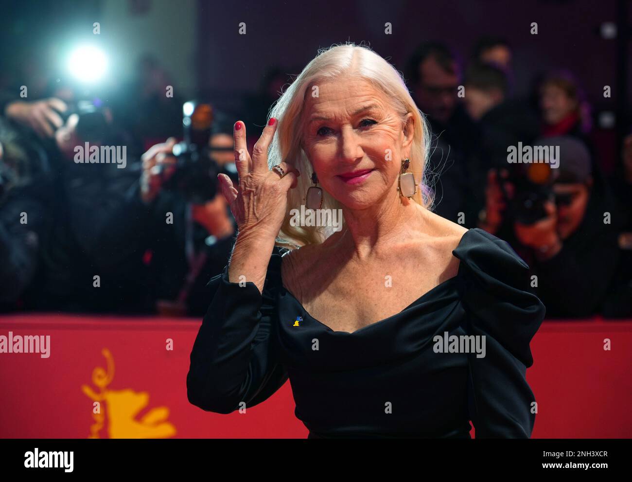 Berlin, Germany. 20th Feb, 2023. Helen Mirren arrives at the Berlinale for the screening of her new film 'Golda.' In it she plays the Israeli politician Golda Meir. The 73rd International Film Festival will take place in Berlin from Feb. 16-26, 2023. Credit: Soeren Stache/dpa/Alamy Live News Stock Photo