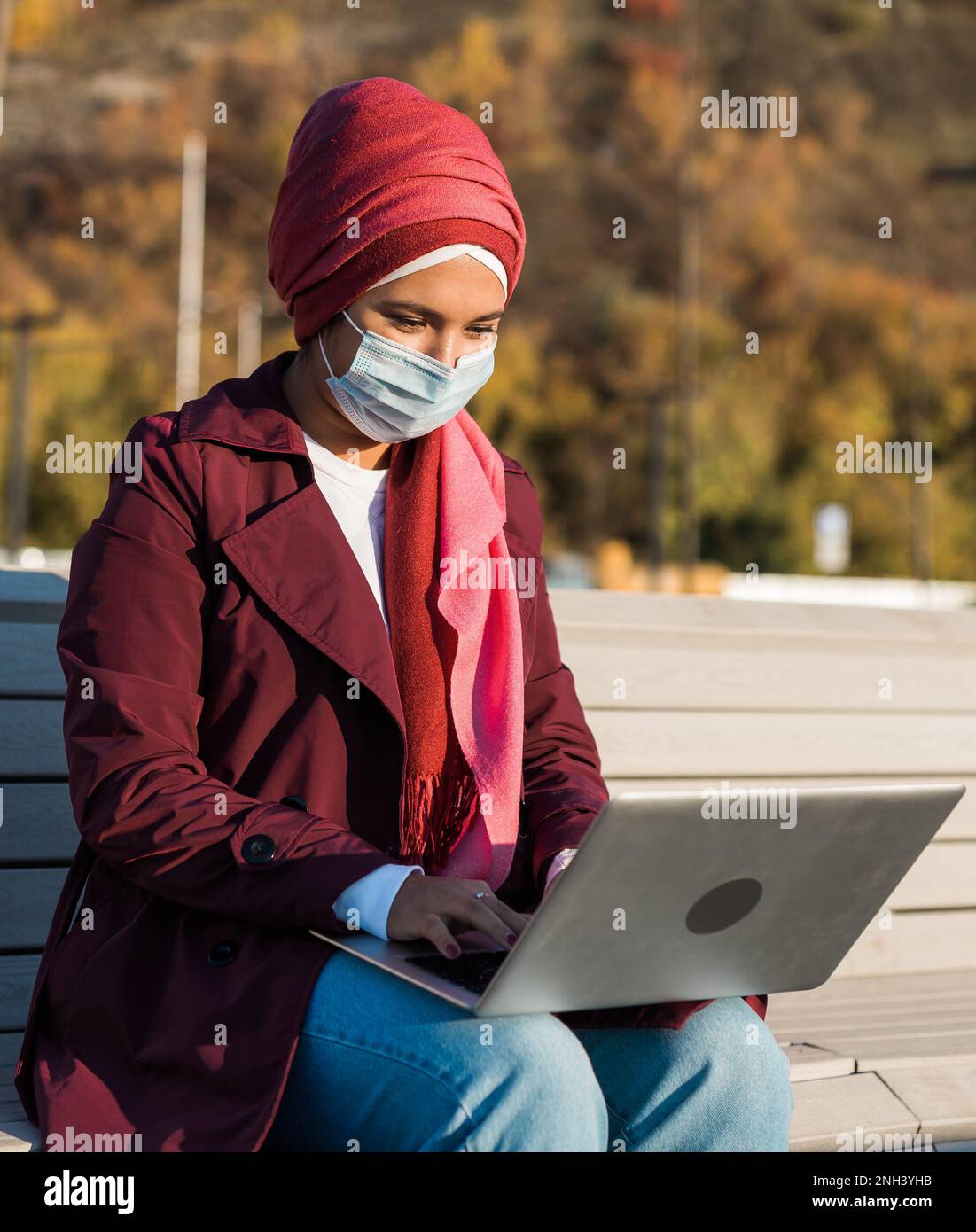 Young woman in hijab wears hi-res stock photography and images - Alamy