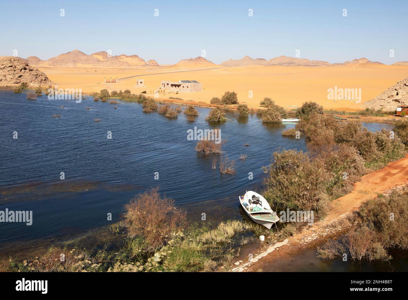 Lake Nasser Reservoir Nubian Desert Behind Egypt Stock Photo Alamy Lake Nasser Reservoir Nubian Desert Behind Egypt Stock Photo Alamy