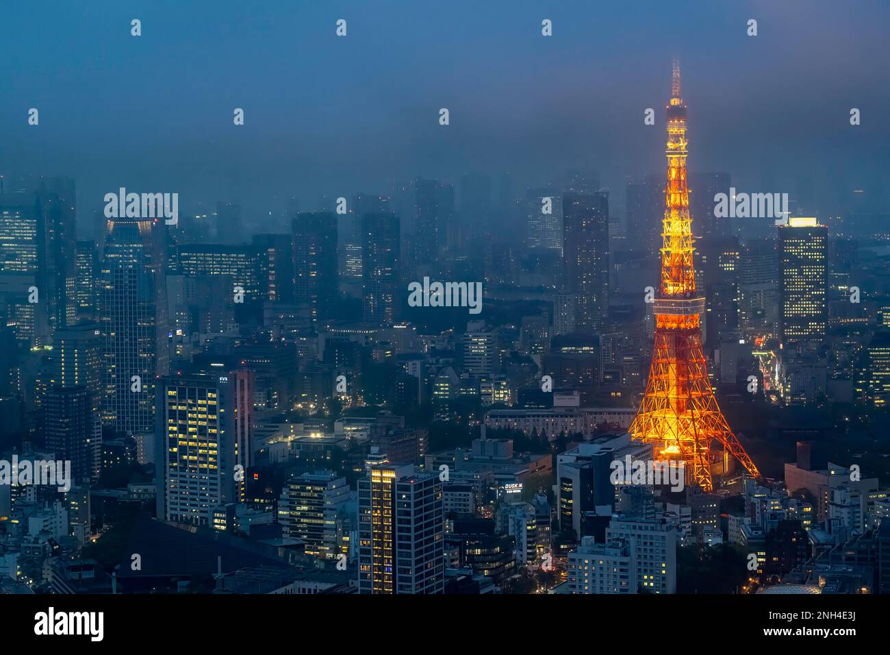 New tokyo tower hi-res stock photography and images - Alamy