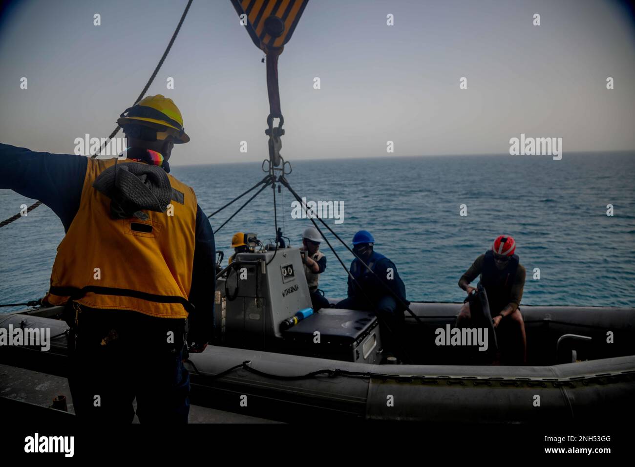Small boat training evolution hi-res stock photography and images - Alamy