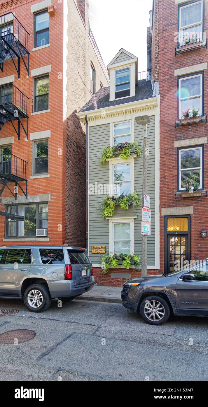 Boston North End Tenfootwide Skinny House at 44 Hull Street is a
