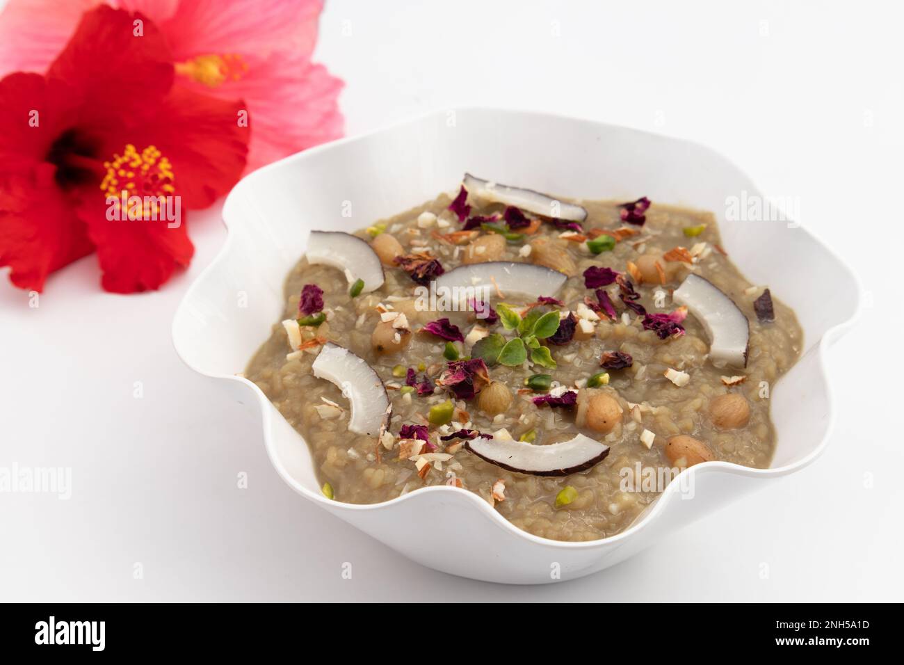 Gur Ki Kheer Also Called Jaggery Rice Pudding, Nolen Gurer Payesh, Rasiyav, Gud Wali Chawal Ki Khir, Rasiya, Ras Bakheer, Rasiyaw, Payasam Made Of Bas Stock Photo