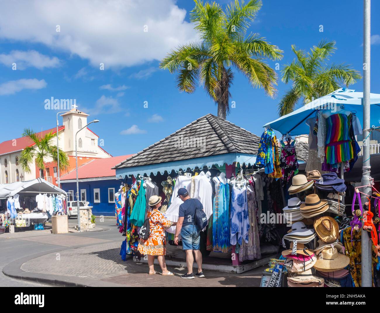 Couple shopping, Philipsburg Market Place, Wilhelminastraat, Philipsburg, St Maarten, Saint Martin, Lesser Antilles, Caribbean Stock Photo