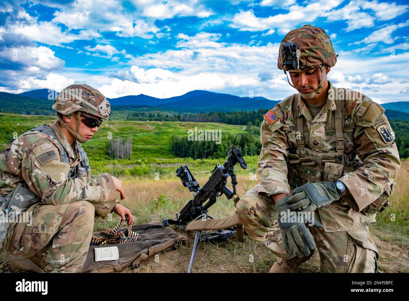 U.S. Army soldiers of the 1st Battalion, 102nd Infantry Regiment ...