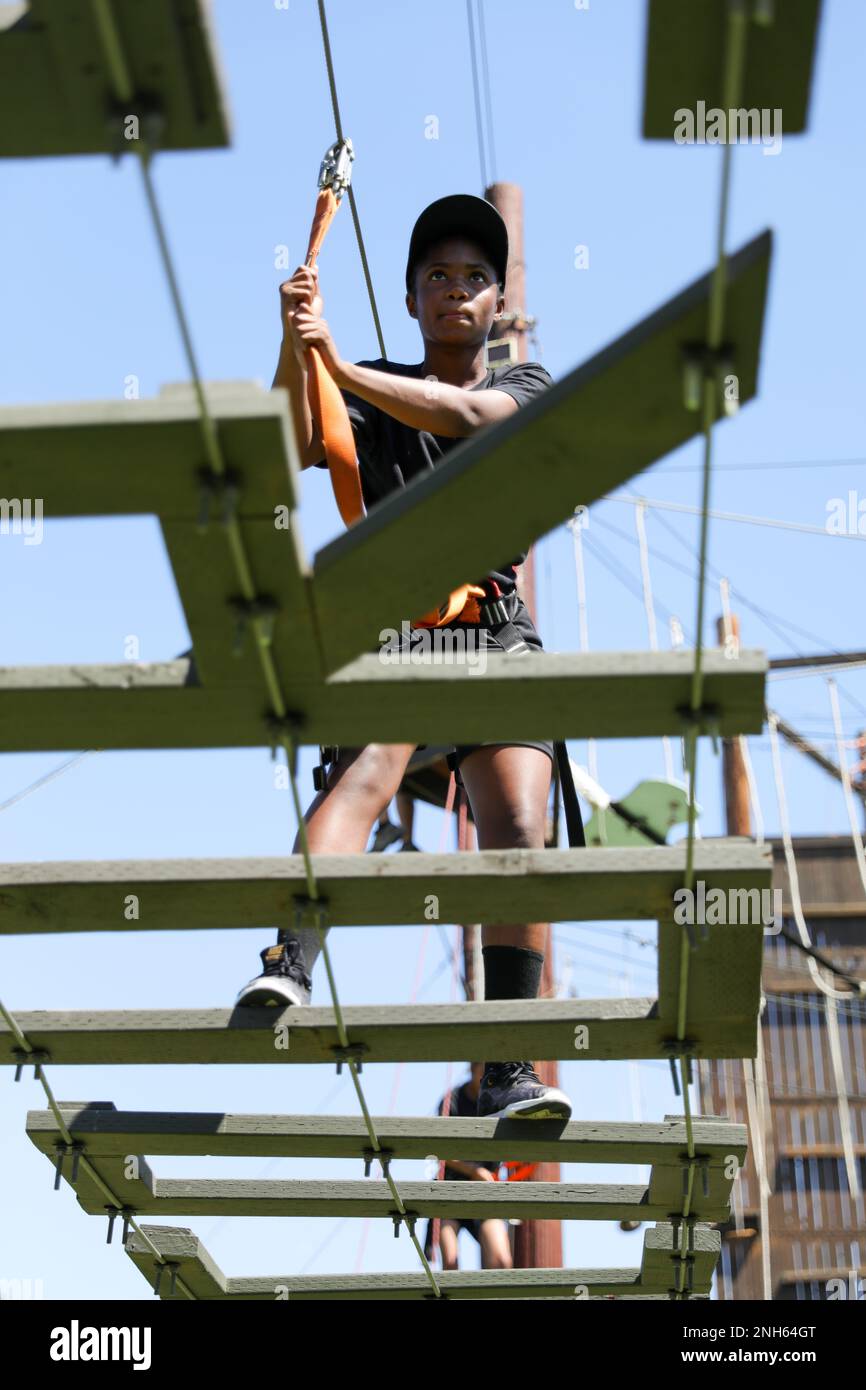 Rotating base hires stock photography and images Alamy