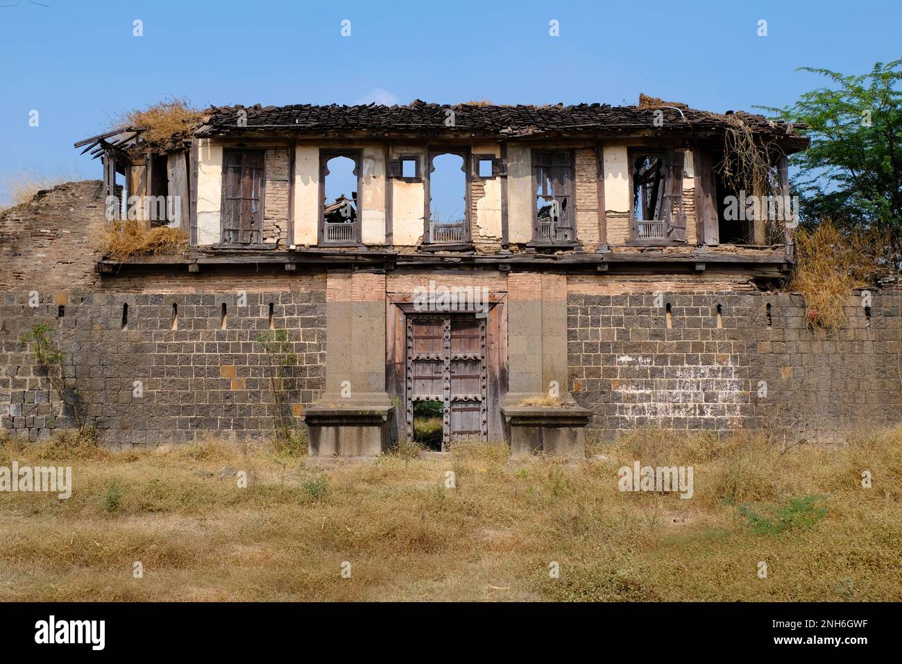 30 Jan 2023, In Wathar Nimbalkar Village there are 9 wada (Haveli, Palace) in 23 acres of area. historic Wada built in 1795-1804 near Phaltan. Stock Photo