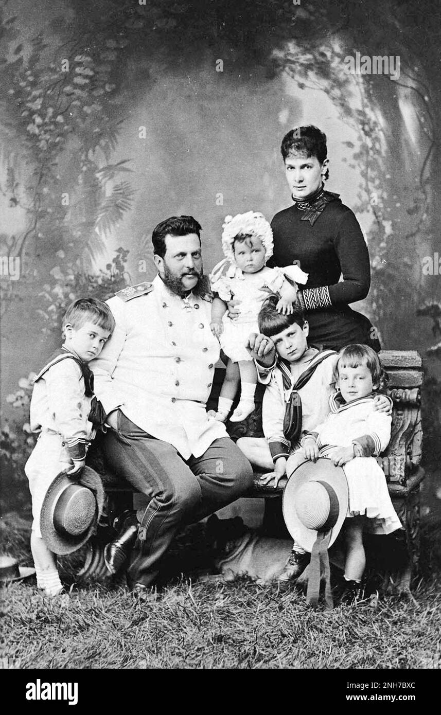 Maria Pavlovna and Vladimir Alexandrovich Romanov with their family, 1883. Stock Photo