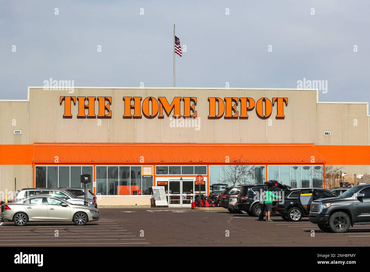 Bloomsburg, United States. 19th Feb, 2023. Vehicles fill the parking