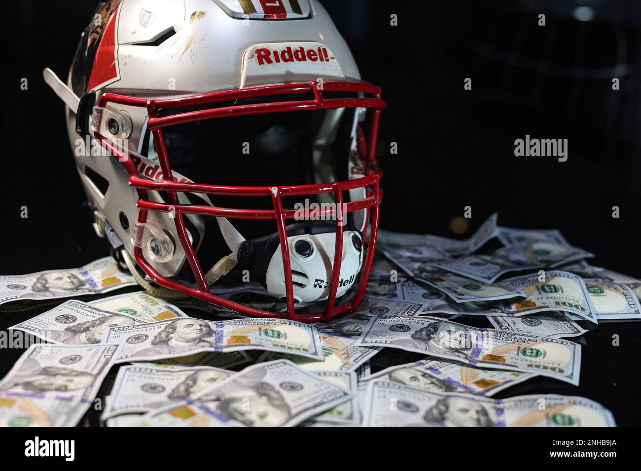 MG Belo Horizonte 01/26/2023 SPORTS, DOLLAR Dollar bills are