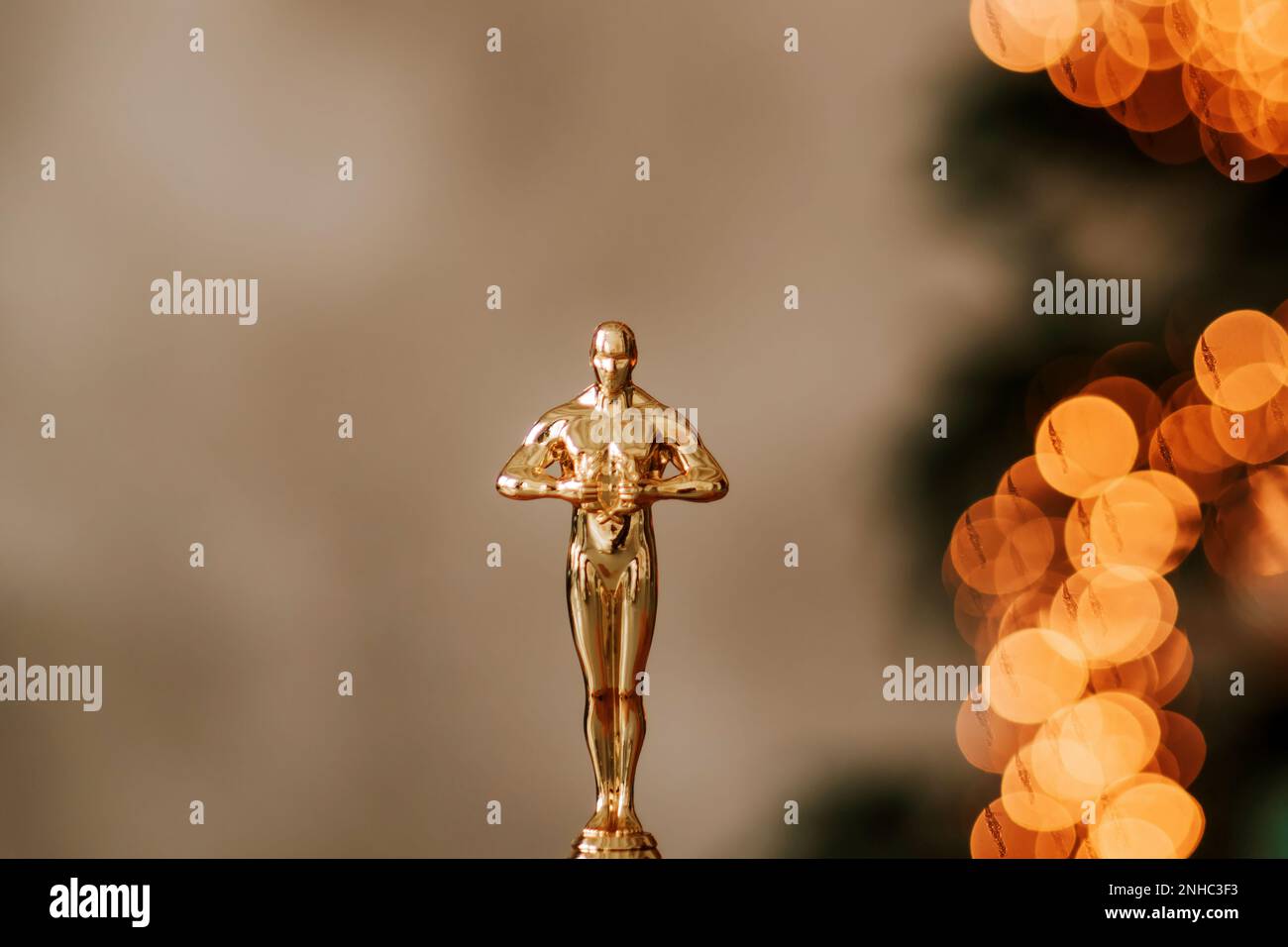 Award ceremony hi-res stock photography and images - Page 3 - Alamy