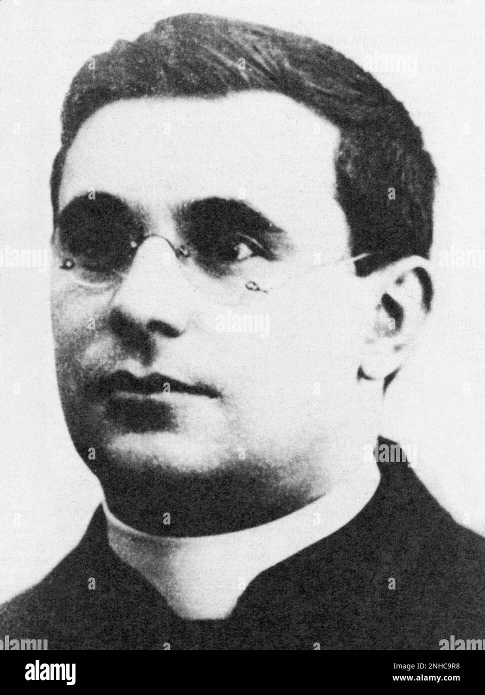 1923 ca, ITALY. : The italian priest Don GIOVANNI  MINZONI  ( 1885 - 1923 )  of Partito Popolare , killed with cudgelling by Fascists - EROE - MARTIRE - HERO - MARTIR - FASCISMO - FASCISM - ANTIFASCISMO - ANTIFASCISTA - prete - religioso  - RELIGIONE CATTOLICA - CATHOLIC RELIGION ----  Archivio GBB Stock Photo