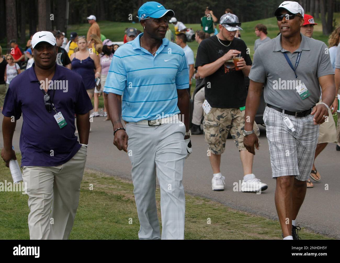 Jerry Rice, (center) as plays in the America Century Championship at ...
