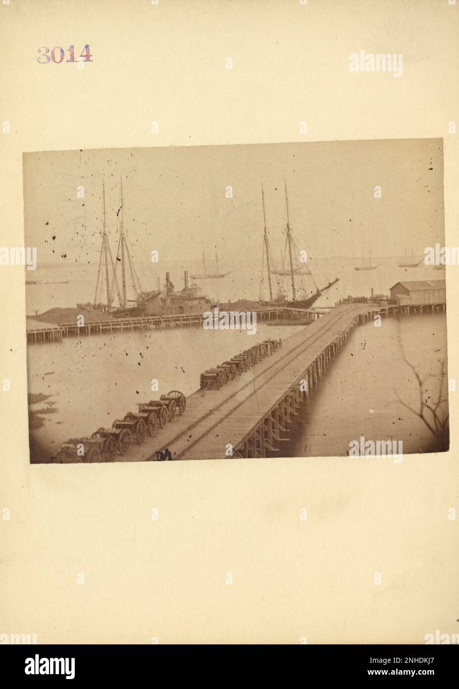 Magazine wharf civil war hi-res stock photography and images - Alamy