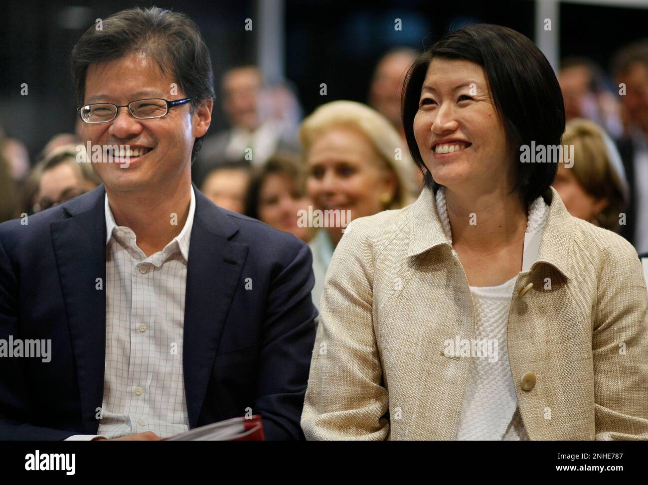 Yahoo CEO, Jerry Yang and his wife Akiko Yamazaki attend the dedication ceremony for the Jerry Yang and Akiko Yamazaki Environment and Energy building at Stanford University in Palo Alto, Calif., on Mar. 4, 2008. Photo by Michael Macor/ San Francisco Chronicle (Michael Macor/San Francisco Chronicle via AP) Stock Photo