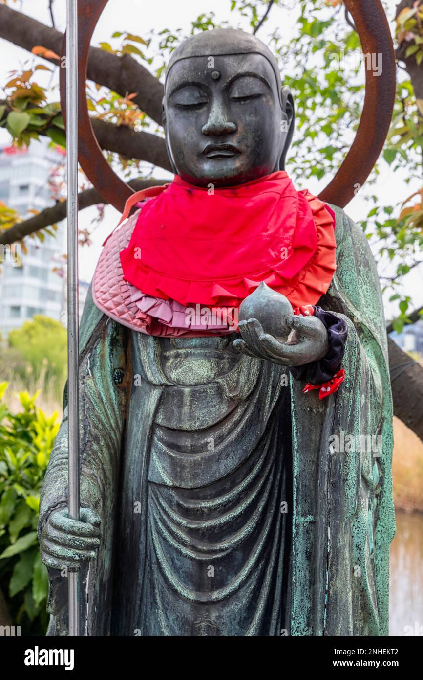 Tokyo Japan. Buddha statue in Asakusa district Stock Photo Alamy