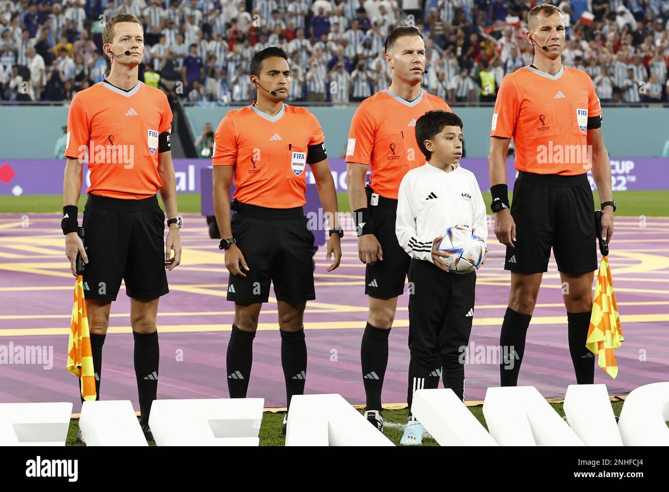 DOHA - (LR) assistant referee Jan de Vries, 4th official Said Martinez ...