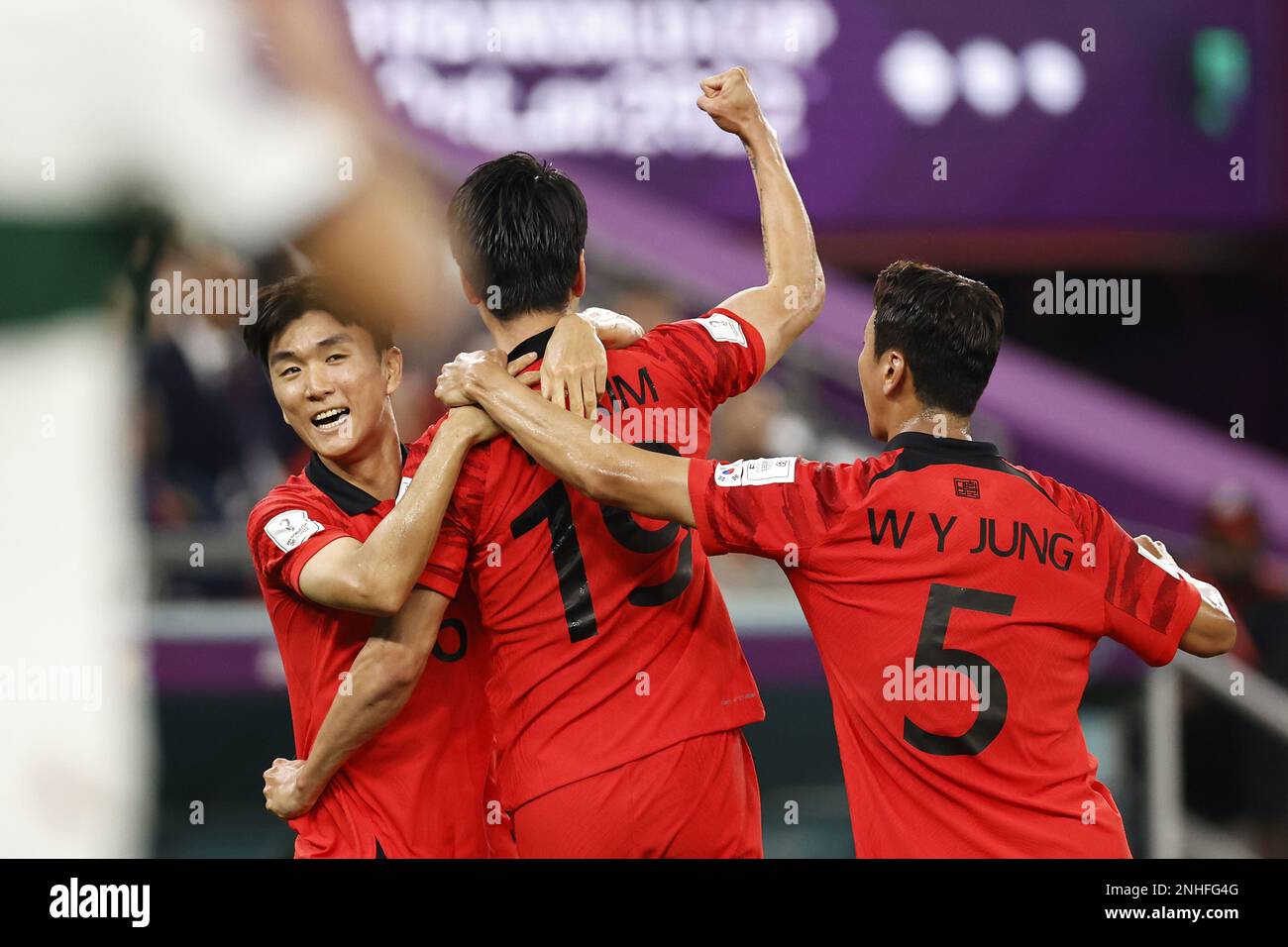 DOHA - (LR) Woo-young Jung of Korea Republic, In-beom Hwang of Korea Republic, Young-gwon Kim of Korea Republic during the FIFA World Cup Qatar 2022 group H match between South Korea and Portugal at Education City Stadium on December 2, 2022 in Doha, Qatar. AP | Dutch Height | MAURICE OF STONE Stock Photo