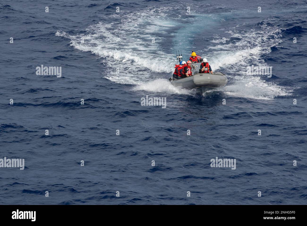 220730-N-CM110-1103 PACIFIC OCEAN (July 30, 2022) – Sailors assigned to ...