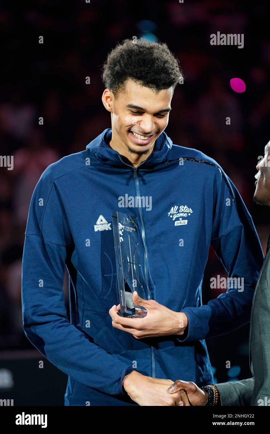 PARIS, FRANCE - DECEMBER 29: Victor Wembanyama (1) is all smile with his MVP  trophy at the end of the French National Basketball League (LNB) All Star  Game on December 29, 2022,