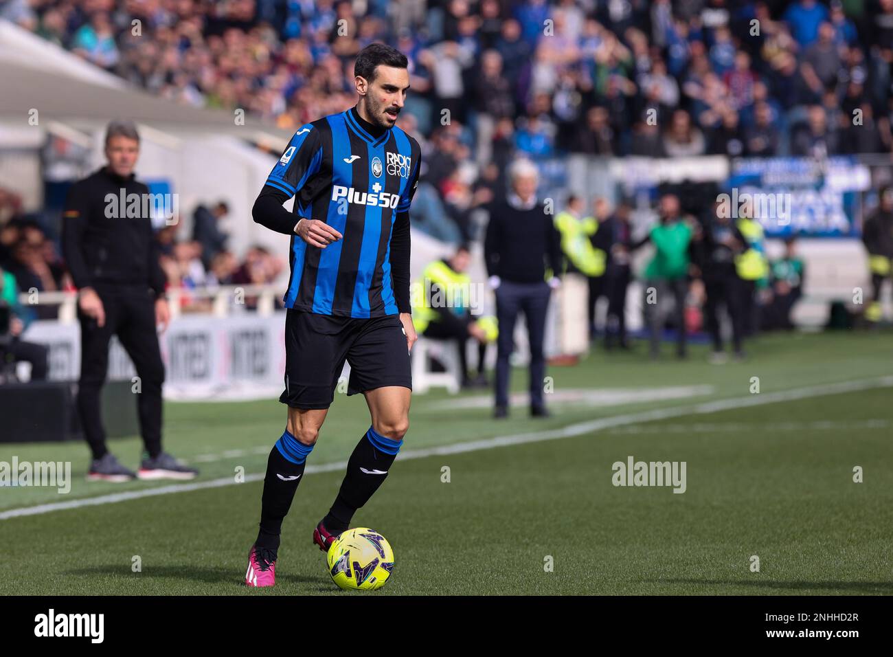 Bergamo, Italy. 19th Feb, 2023. Italy, Bergamo, feb 23 2023: Lorenzo  Colombo (Lecce striker) pressing in front court in the second half during  soccer game ATALANTA vs LECCE, Serie A Tim 2022-2023