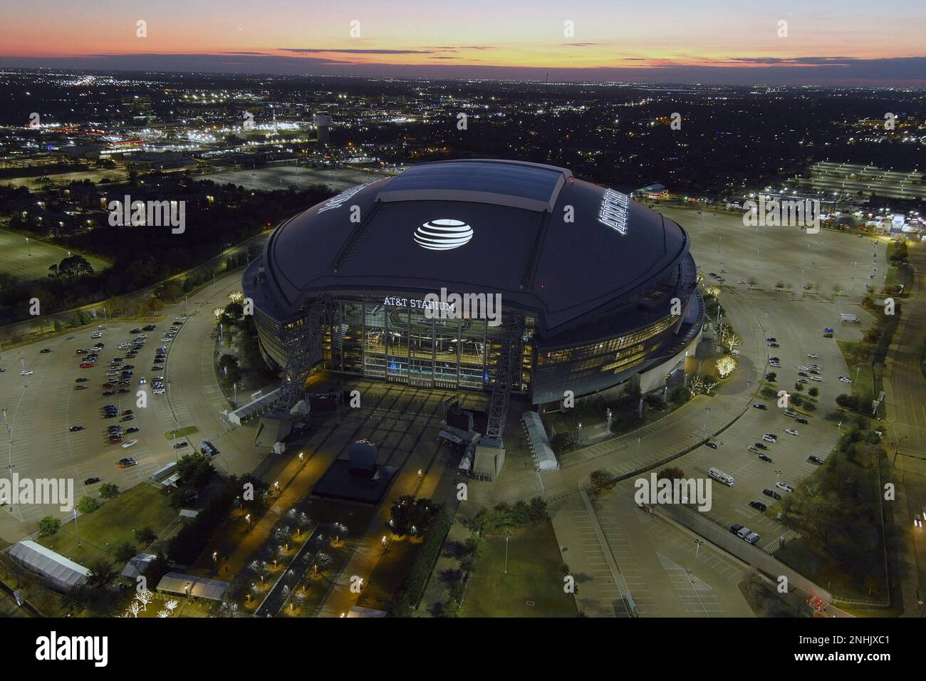 A general overall aerial view of AT&T Stadium, Tuesday, Dec. 20, 2022 ...