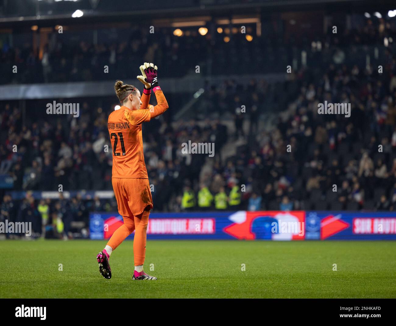 Angers, France. 22nd Feb, 2023. Angers, France, February 21th 2023: Goalkeeper Pauline Peyraud Magnin (21 France) thanks the 11445 fans that attended the International friendly game between France and Norway at Raymond Kopa Stadium in Angers, France (Ane Frosaker/SPP) Credit: SPP Sport Press Photo. /Alamy Live News Stock Photo