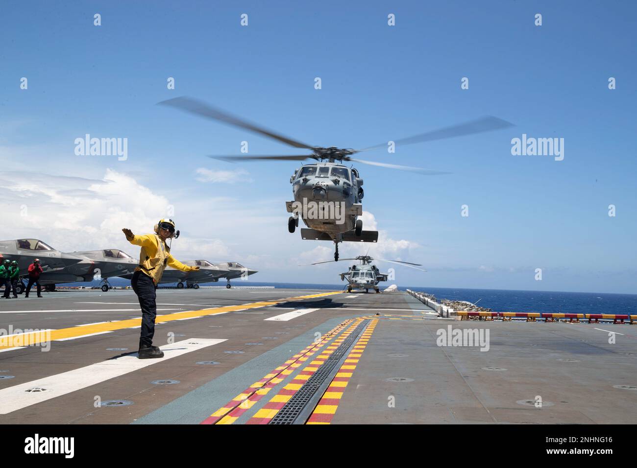 Hsc Ocean 220801-N-XN177-1216 PACIFIC OCEAN (Aug. 1, 2022) – An MH-60S Sea Hawk ...