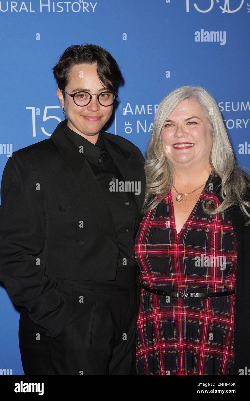 Photo by: John Nacion/STAR MAX/IPx 2022 12/1/22 Janine Brito and Paula