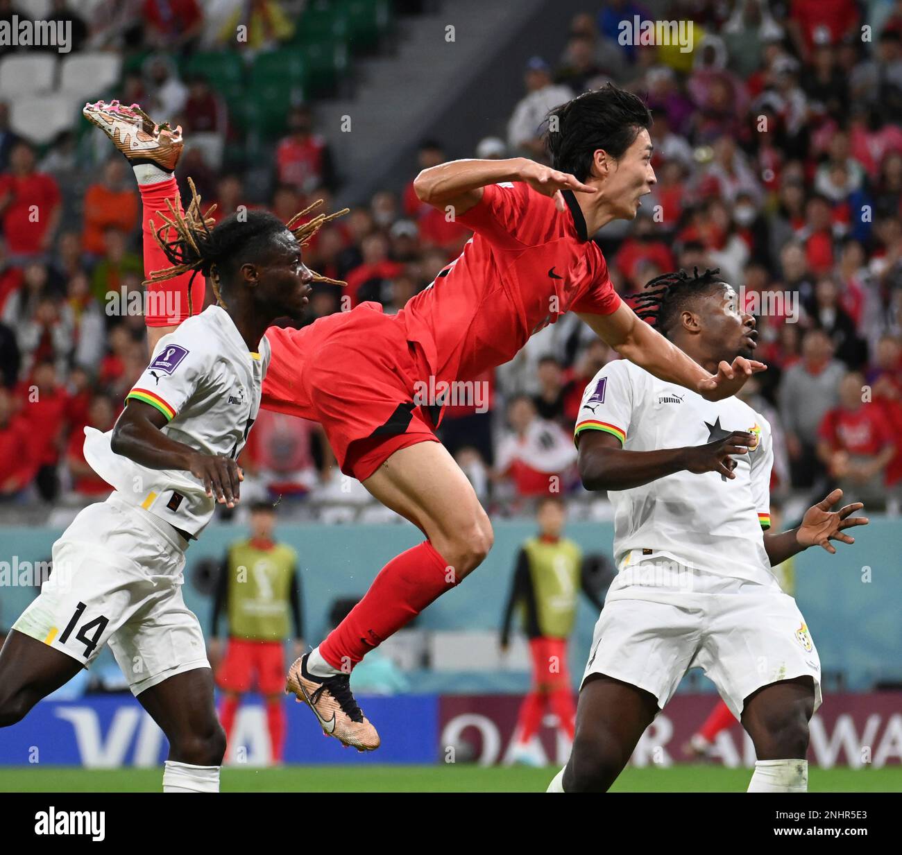 CHO Guesung (9) of Korea scores with a header in the second half of the