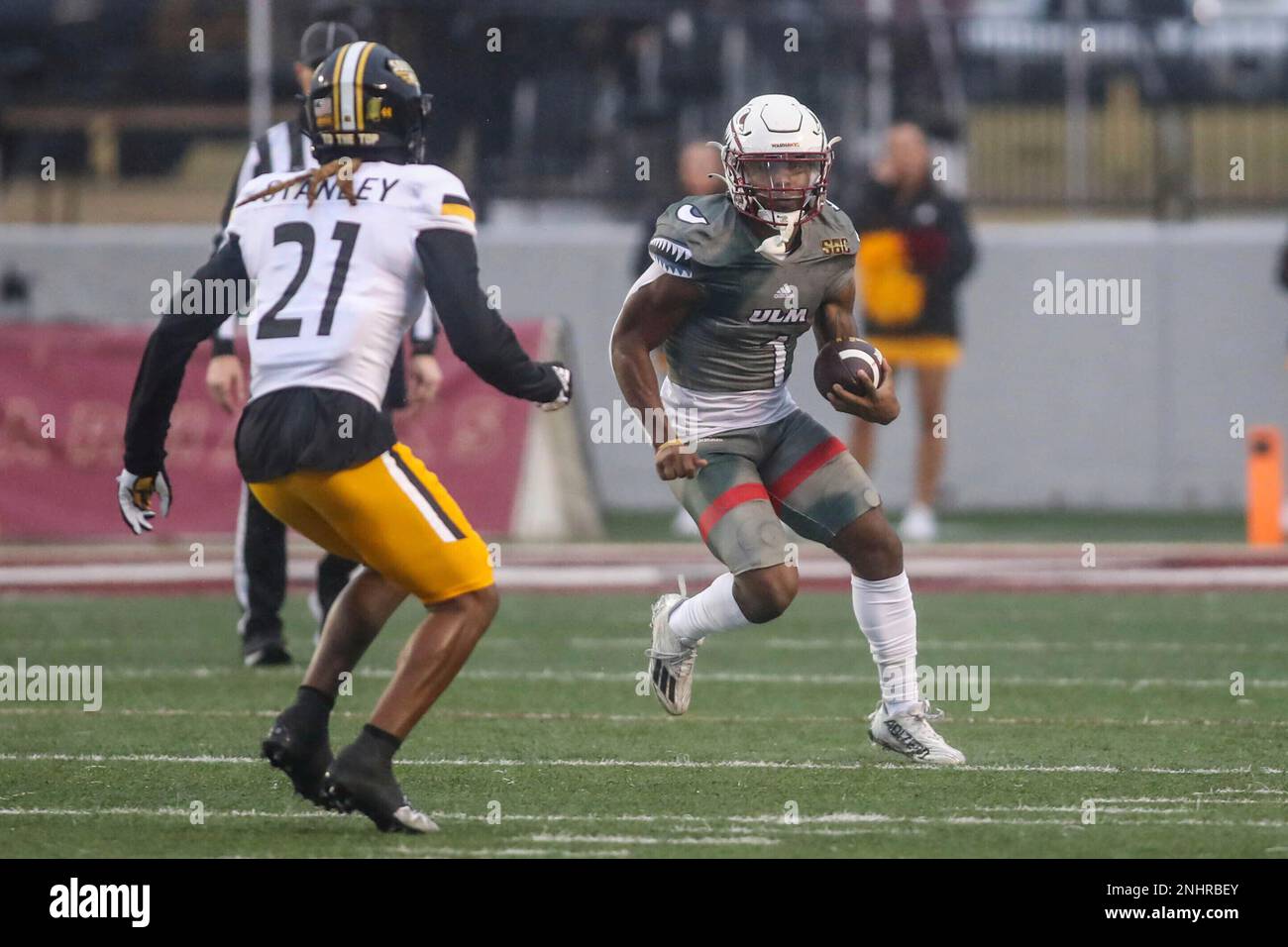 November 26, 2022: Southern Miss running back Frank Gore Jr. (3) tries to  outrun ULM's Deuce Mayberry (1) during NCAA football game action between  the Southern Miss Golden Eagles and the University