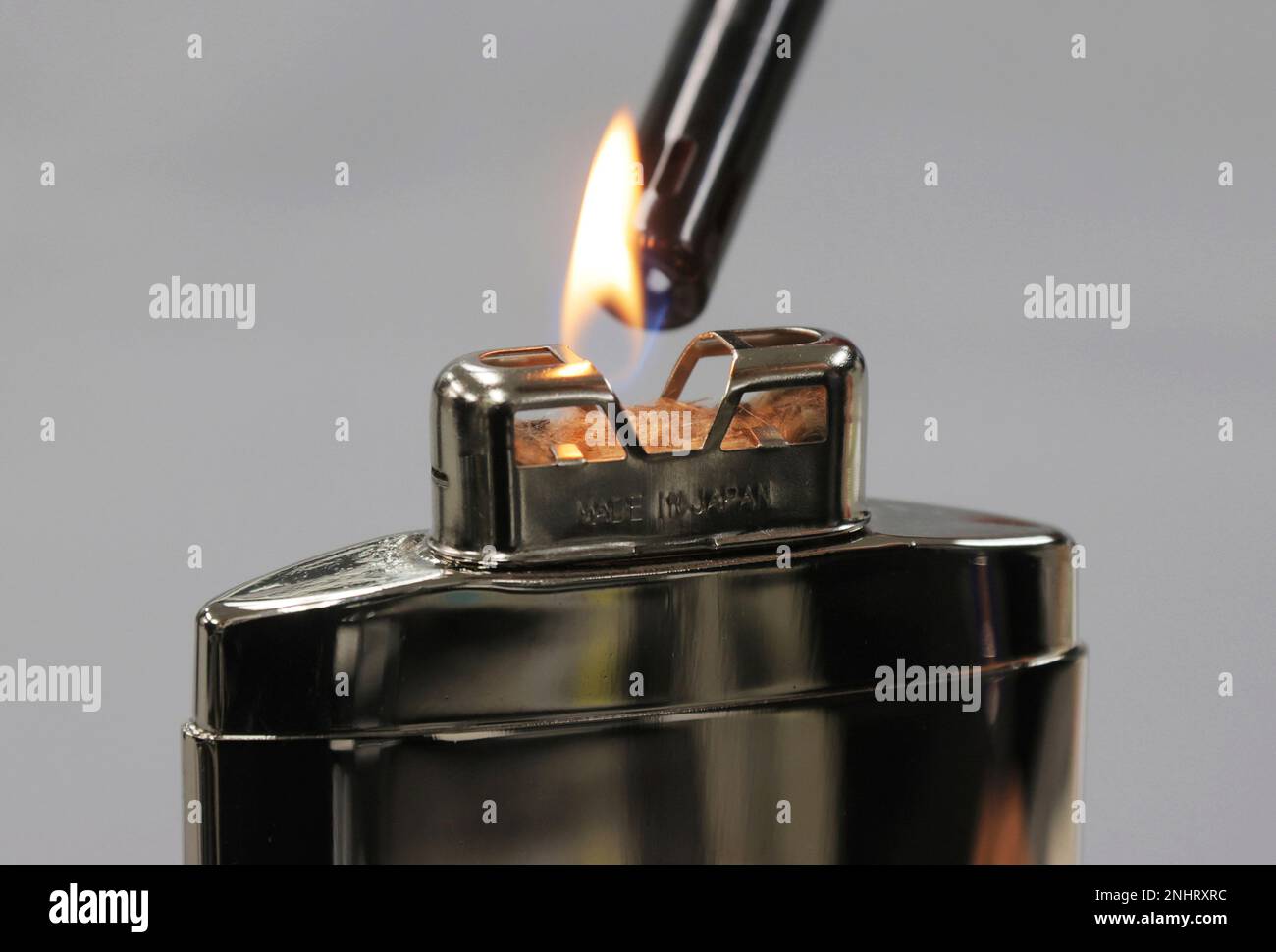 Peacock Pocket Warmer, a platinum catalysis warmer, manufactured by Hakkin  Warmers Co. is pictured in Osaka on Nov. 24, 2022. ( The Yomiuri Shimbun  via AP Images Stock Photo - Alamy