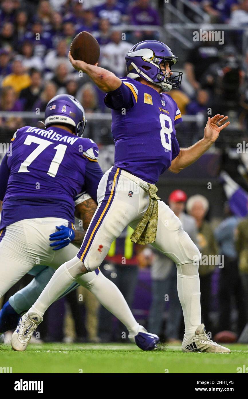 MINNEAPOLIS, MN - NOVEMBER 20: Minnesota Vikings quarterback Kirk