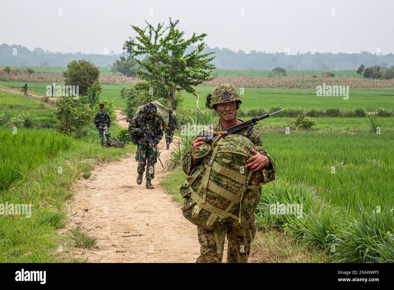 Paratroopers with 1st Special Forces Group (Airborne), Japan Ground