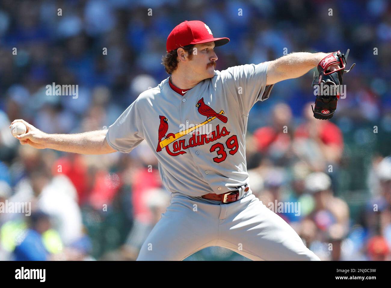 Chicago, USA. 07th June, 2019. St. Louis Cardinals starting pitcher Miles Mikolas works in the first inning against the Chicago Cubs at Wrigley Field in Chicago on Friday, June 7, 2019. (Photo by Jose M. Osorio/Chicago Tribune/TNS/Sipa USA) Credit: Sipa USA/Alamy Live News Stock Photo
