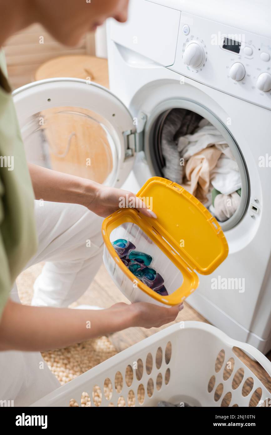 Washing capsules hi-res stock photography and images - Alamy