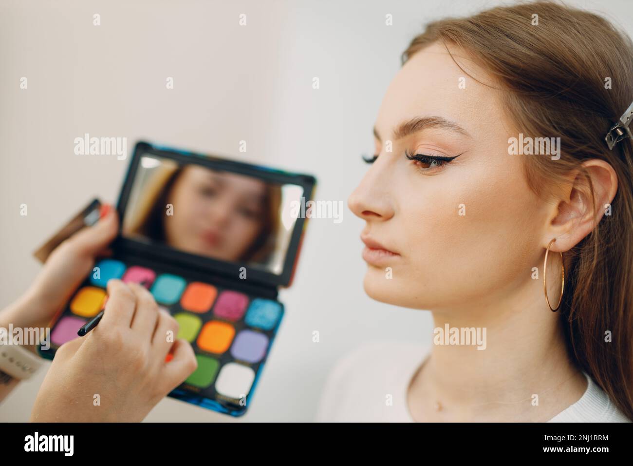 Lipstick blusher hi-res stock photography and images - Page 21 - Alamy