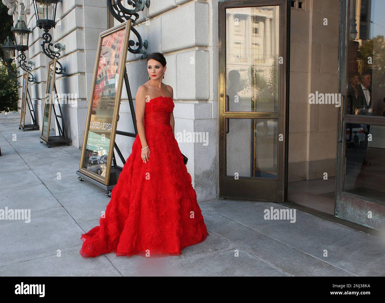 Lyana Blokhina wears Valentino at the San Francisco Opera opening night  gala in San Francisco on Friday. (Liz Hafalia/San Francisco Chronicle via  AP Stock Photo - Alamy