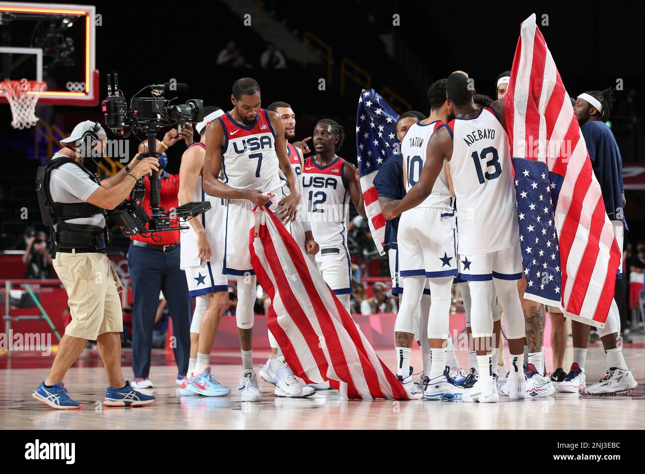 aug-7-2021-kevin-durant-and-team-usa-celebrate-as-they-win-the-men-s