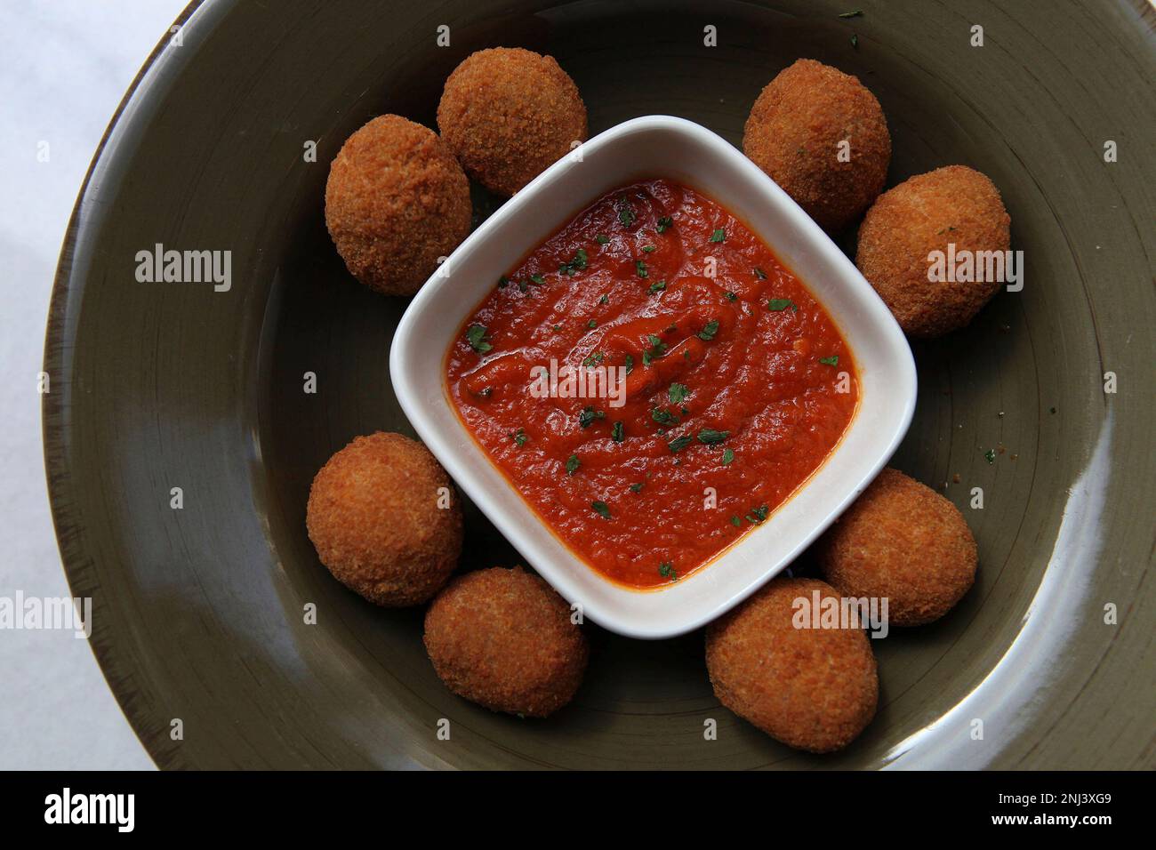 Olive all' ascolanacrispy fried green olives stuffed with vegetables