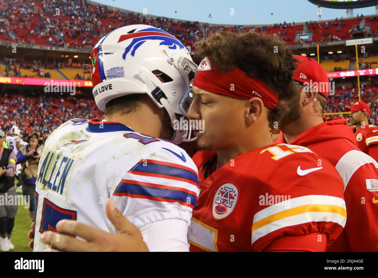 KANSAS CITY, MO - OCTOBER 16: Kansas City Chiefs quarterback Patrick  Mahomes (15) and Buffalo Bills quarterback Josh Allen (17) hug after an NFL  game between the Buffalo Bills and Kansas City