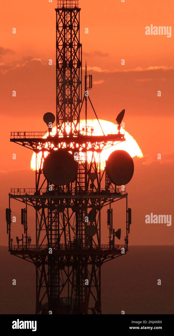 Yuyake Panda, known as the Sunset Panda appears for the first time in