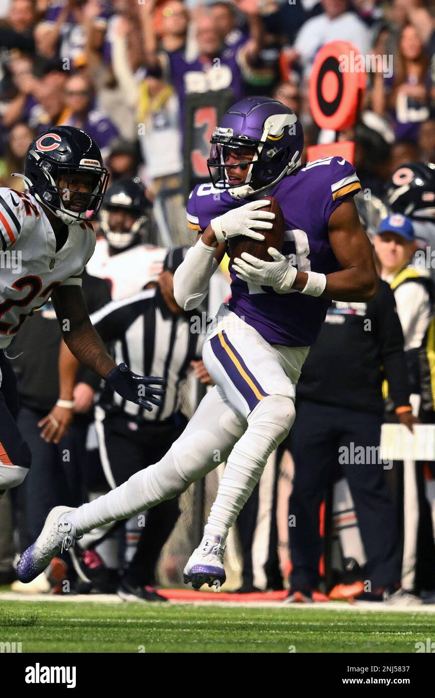 MINNEAPOLIS, MN - OCTOBER 09: Minnesota Vikings Running Back Dalvin Cook  (4) scores a touchdown on the end of this four yard run during the first  half of an NFL game between