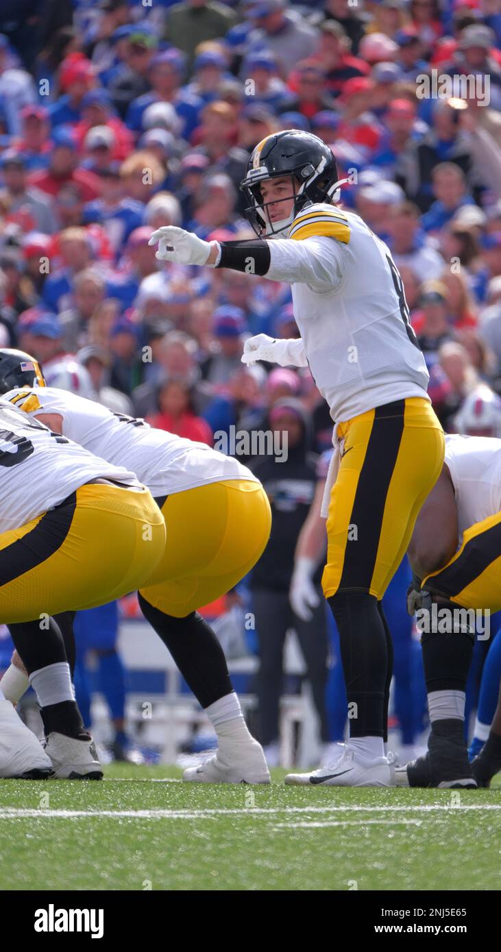 Oct 9th, 2022: Kenny Pickett #8 during the Pittsburgh Steelers vs Buffalo  Bills game in Orchard Park, New York at Highmark Stadium. Jason Pohuski/CSM  (Credit Image: © Jason Pohuski/CSM via ZUMA Press