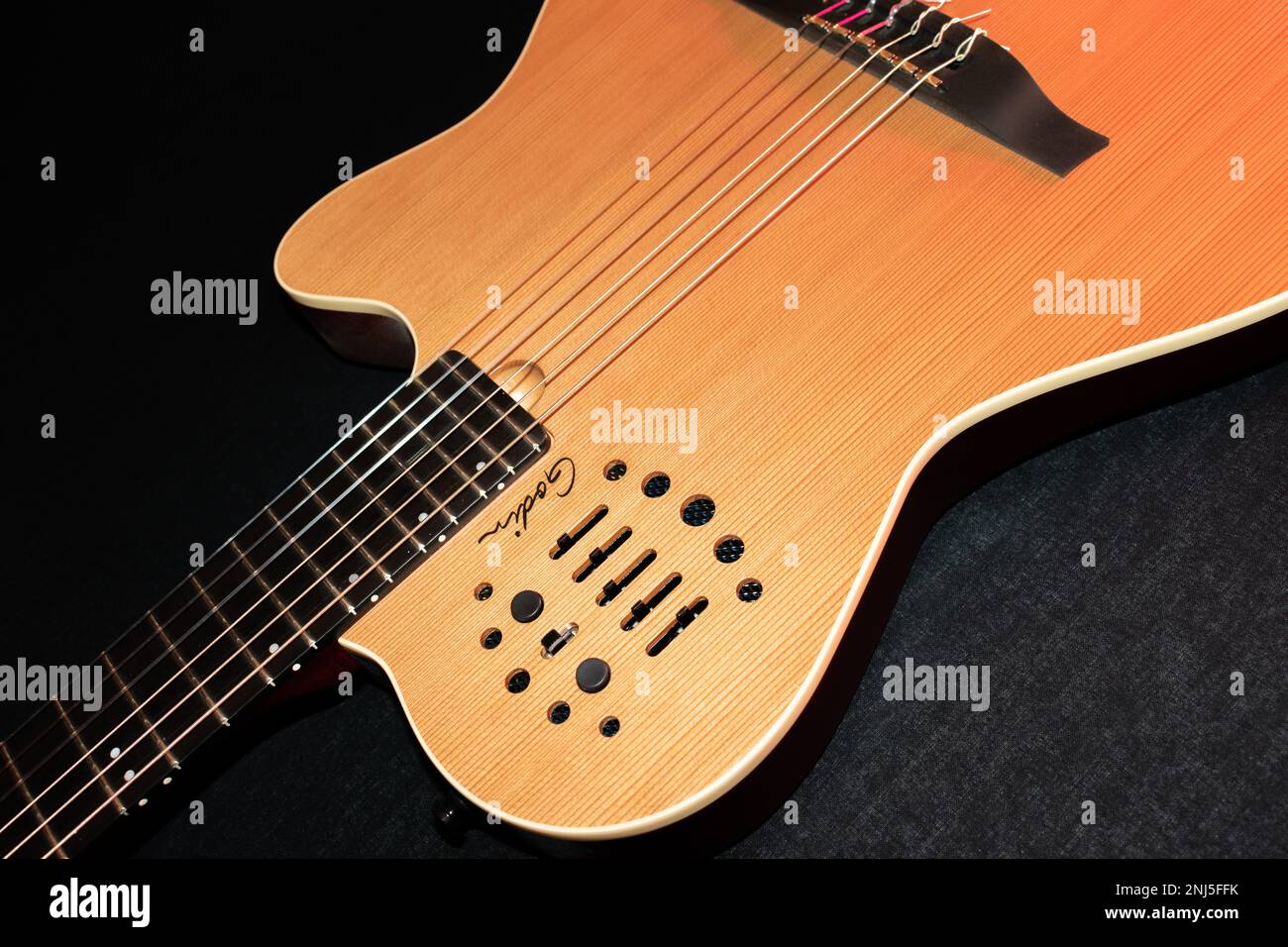 Nylon strings hi-res stock photography and images - Alamy