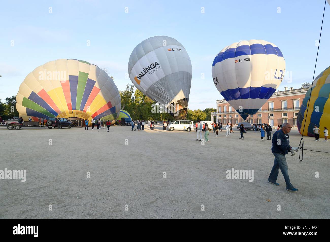 Several hot air balloons are waiting to take off during the Balloon
