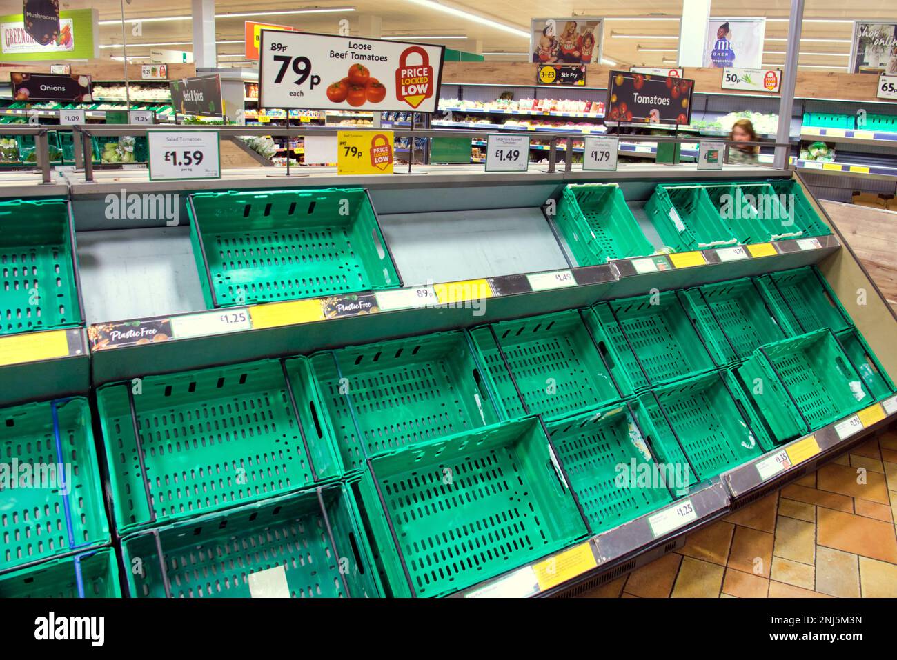 Glasgow, Scotland, UK 22nd  February, 2023. Morrisons tomato shortage saw not one fruit ion the shelves.. Emptiest shelves I have ever seen Credit Gerard Ferry/Alamy Live News Stock Photo