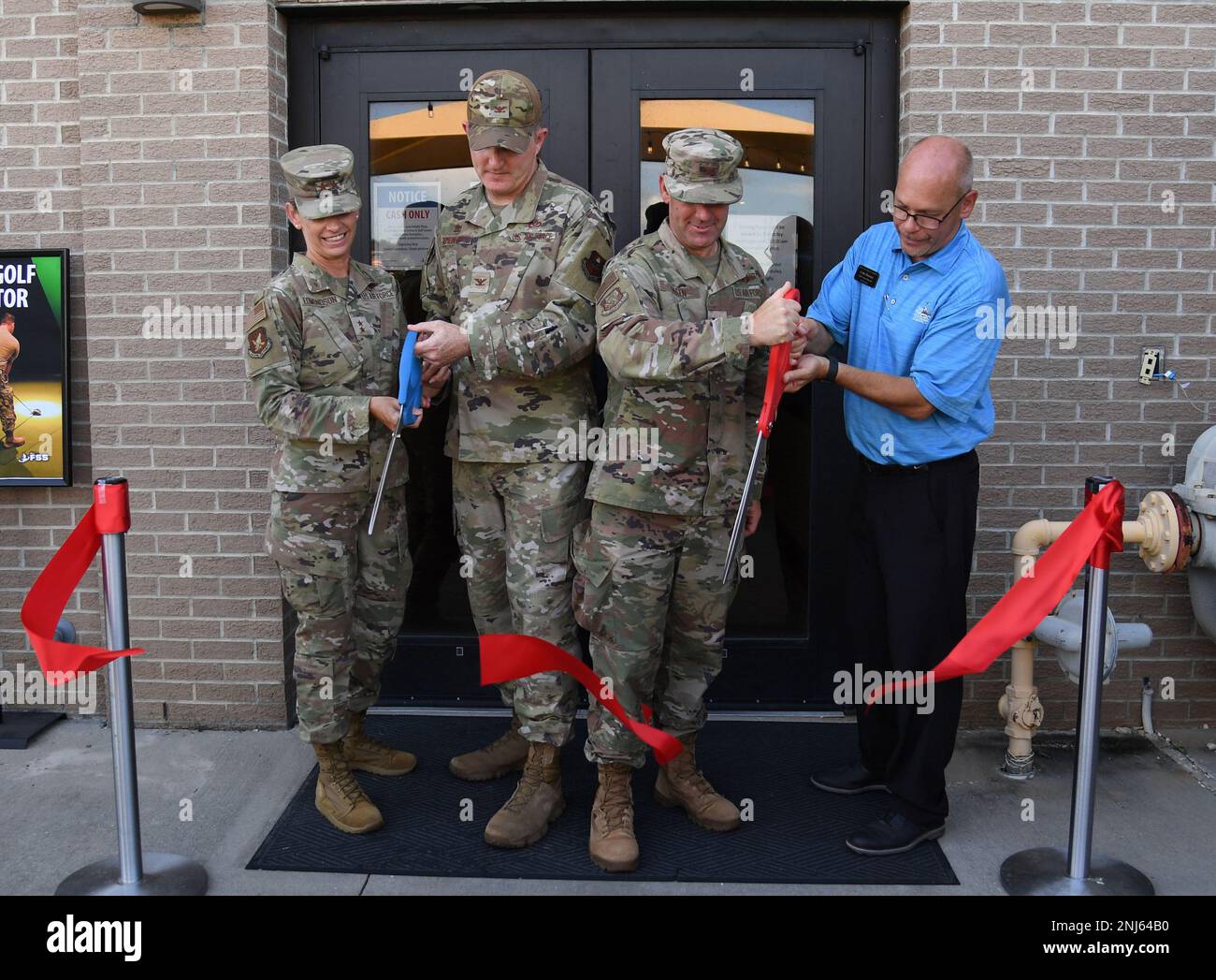 Ribbon cutting hi-res stock photography and images - Alamy